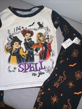 🆕- HOCUS-POCUS WITCHES Halloween Pajama Set